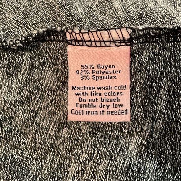 NWT Juicy Couture super soft rayon blend light sweater, size XL, hi/lo hem - Picture 11 of 13